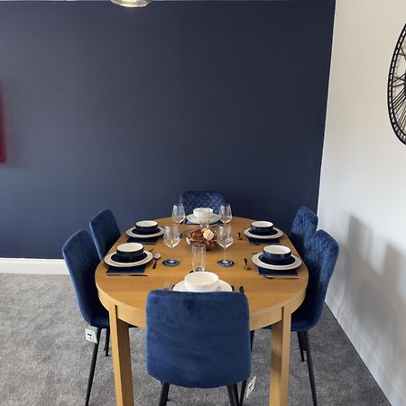 The Crown View - Luxury Apartment - Free Parking Nearby Χαρογκέιτ Εξωτερικό φωτογραφία