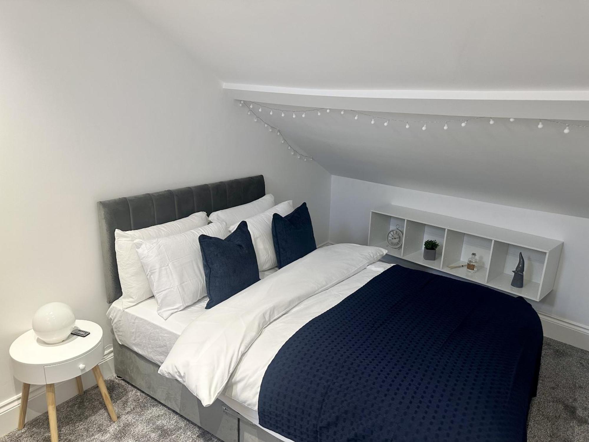 The Crown View - Luxury Apartment - Free Parking Nearby Χαρογκέιτ Εξωτερικό φωτογραφία